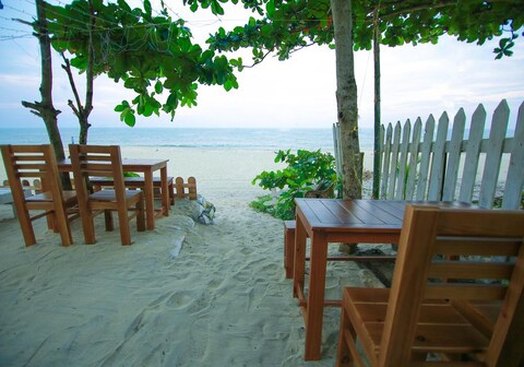 Shalom Beach Residency