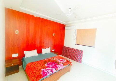 Luxury Private Farmhouse