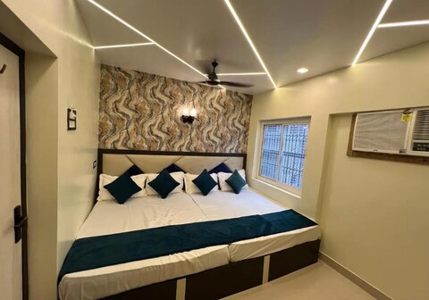 Kedar Stays By Inka Kashi..