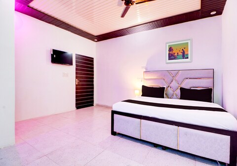 Hotel O Moon Light Inn