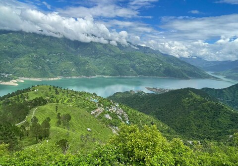 Surya Lake View Retreat