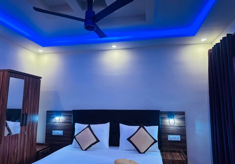 Golden Hills Cottage Mankulam Munnar