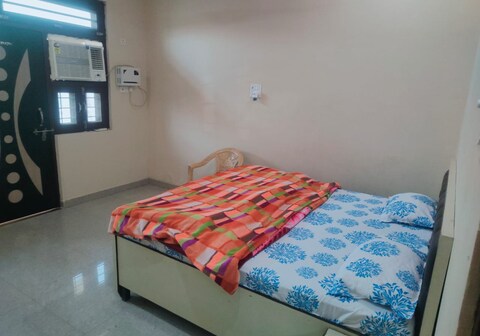RADHA BHAVAN