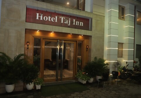 HOTEL TAJ INN