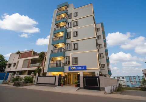 FabHotel Embassy Tribe