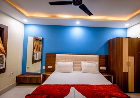 Hotel Niladri Complex