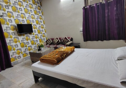 Anmol Hotel Banquet Hall