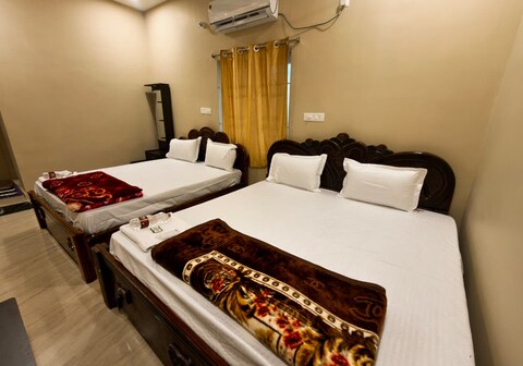 KATHIRESAN RESIDENCY