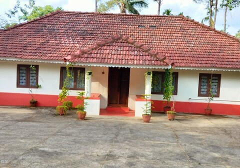 Enjoy an estate stay in Coorg