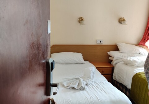 Inglewood Palm Hotel, Abbey Sands Torquay