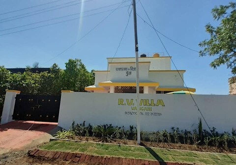 R V VILLA VANGANI NEAR BADLAPUR