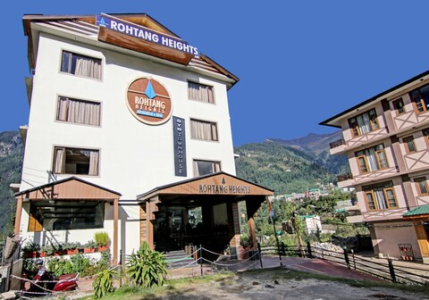 Townhouse OAK Rohtang Heights
