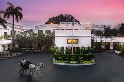 Jehan Numa Palace Hotel, Bhopal Jehan Numa Palace Hotel, Bhopal