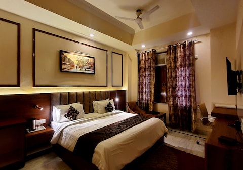 Hotel Siddharth Residency