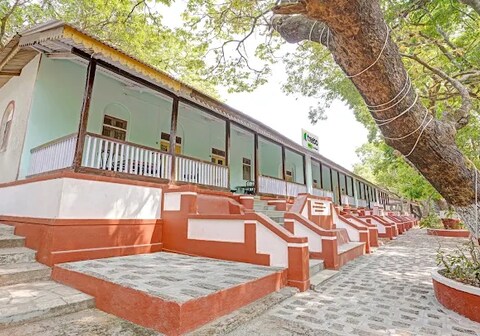 Cecil by Prospera Hospitality Pvt. Ltd.