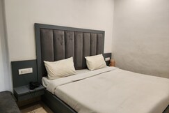Hotel Tara Deluxe, Katra Hotel Tara Deluxe, Katra