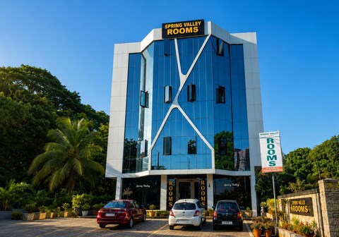Spring Valley Hotels