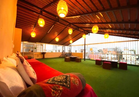 Art House Luxury Service Apartment