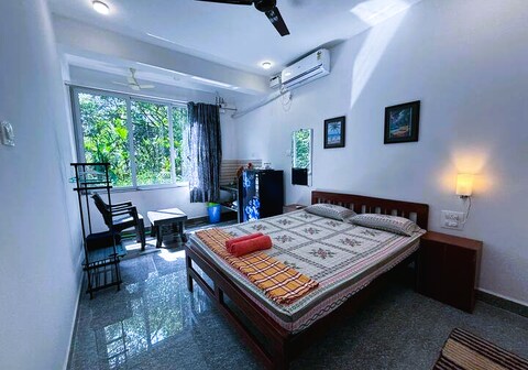 Studio Arambol Hideaway- R4 by Mukund Sadan