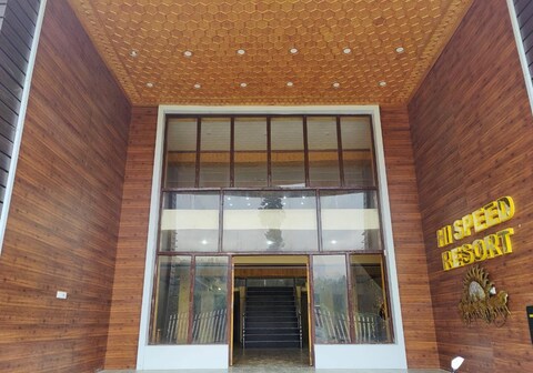 Hi Speed Resort Doodhpathri