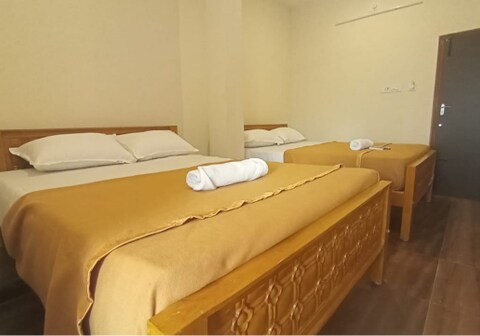 PS VIJAY MARRIAGE HALL A/C AND RESIDENCY