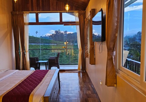 ASR Holidays ,Valparai