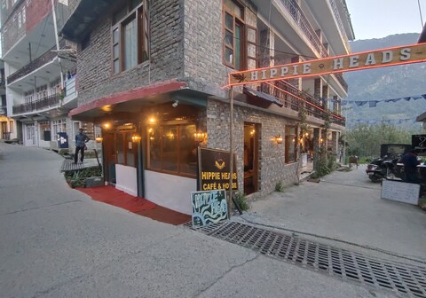 Hippie Heads Cafe and House