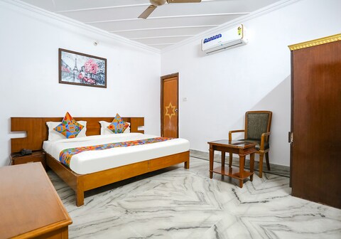 FabHotel Premium Rooms