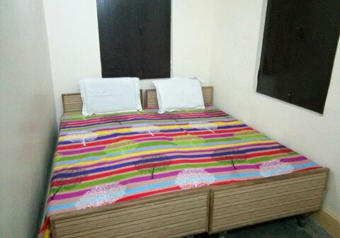 Shanti Guest House