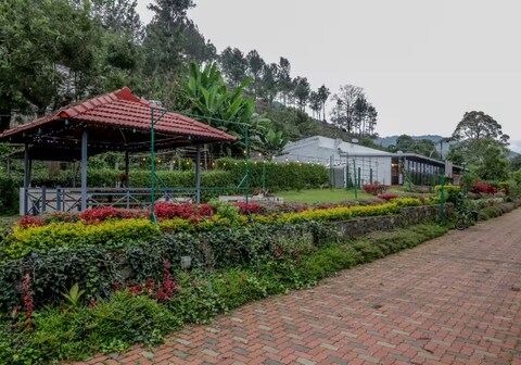Shola Gardens Kotagiri Family Suits