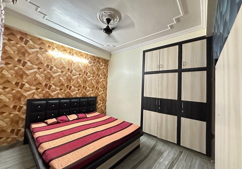 Spacious 4BHK in the heart of the City