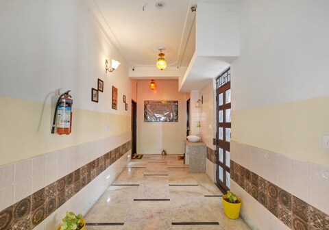 Collection O Hotel Girnar Villa