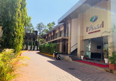 Purohit Holiday Resort