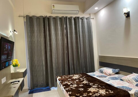 happy studio Room's 3