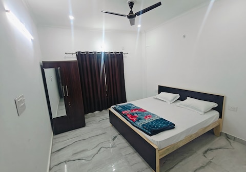 Shri Vinayak Rooms