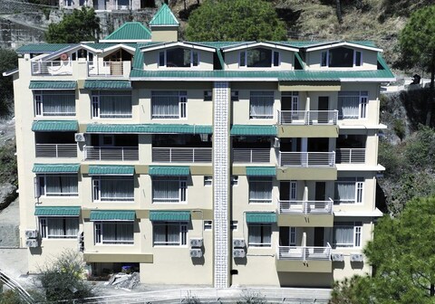 Hotel Rajgriha Kasauli