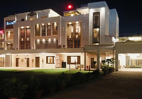 Vatika Premier Hotel