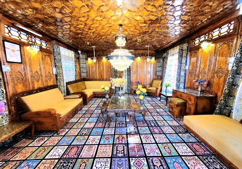 Aziz Palace Group of Houseboats