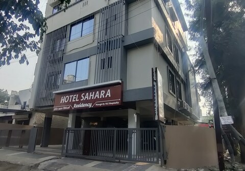 Hotel Sahara Residency