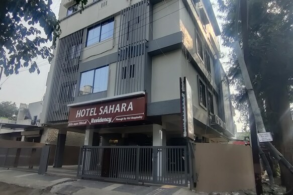 Hotel Sahara Residency
