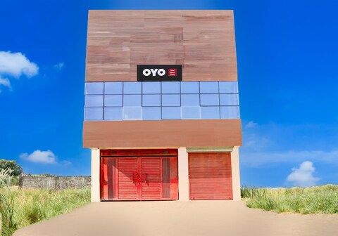 Hotel O Kanha galaxy brothers group