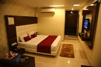 Hotel Diamond Plaza, Chandigarh Hotel Diamond Plaza, Chandigarh