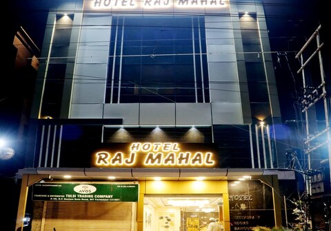 Hotel Rajmahal Regency