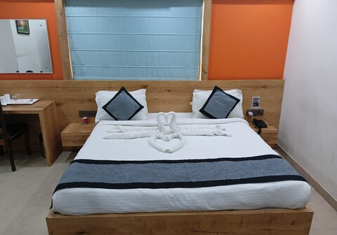 HOTEL MAYUR AND RESTAURANTS