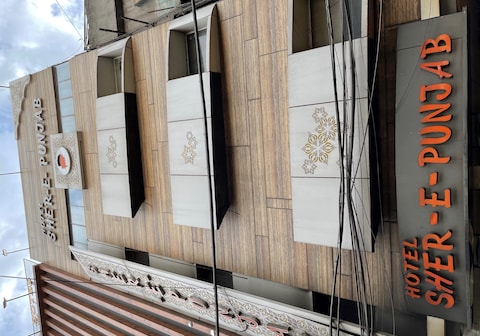 Hotel Sher-E-Punjab Dhaba