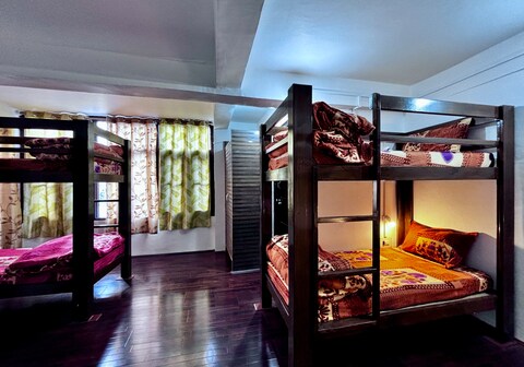 VALLEY VISTA BACKPACKERS