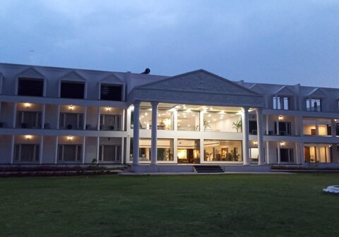 The Royal Celebrations Club & Hotel