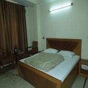 Hotel Hillside, Hamirpur Hotel Hillside, Hamirpur