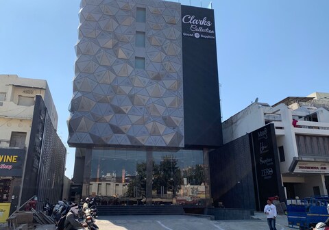 Clarks Collection Grand Sapphire Ajmer