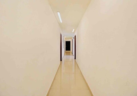 Earth Hotel Vadapalani